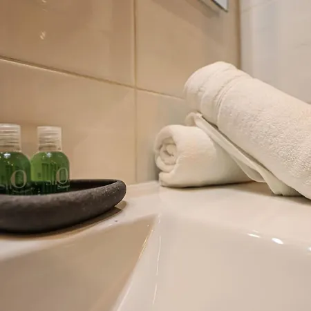 Apartment Couteliers - Hypercentre Carmes - Metro A 4min *